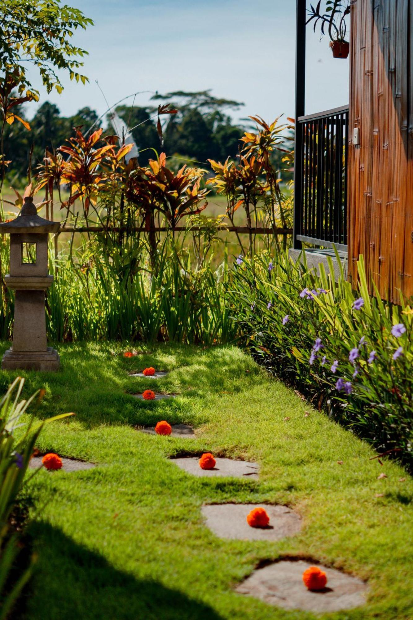Nila Chandra Bungalows Ubud Exterior foto